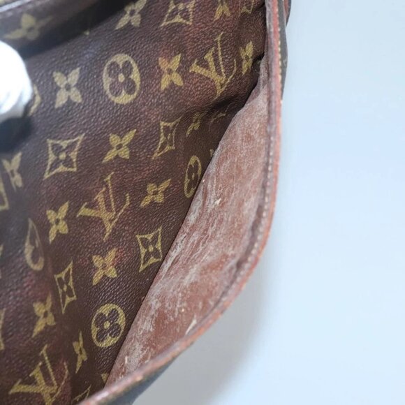 LOUIS VUITTON Monogram Compiegne 28 Clutch Bag - Picture 14 of 16